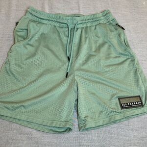 BKLYN Athletics Men's Athletic Mesh Shorts with Zip Pockets Size L
